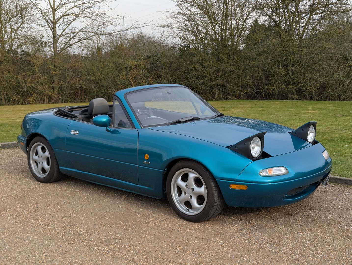 <p>1998 MAZDA MX-5 BERKELEY</p>