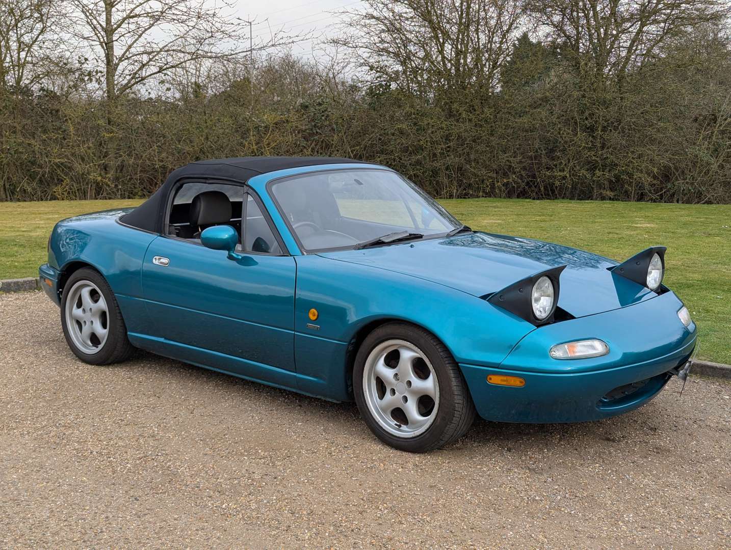 <p>1998 MAZDA MX-5 BERKELEY</p>