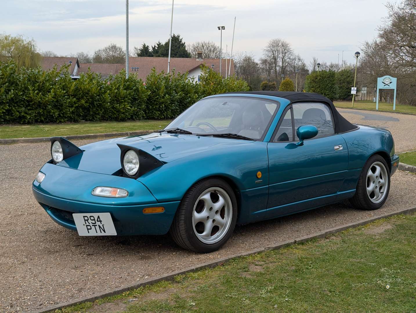 <p>1998 MAZDA MX-5 BERKELEY</p>