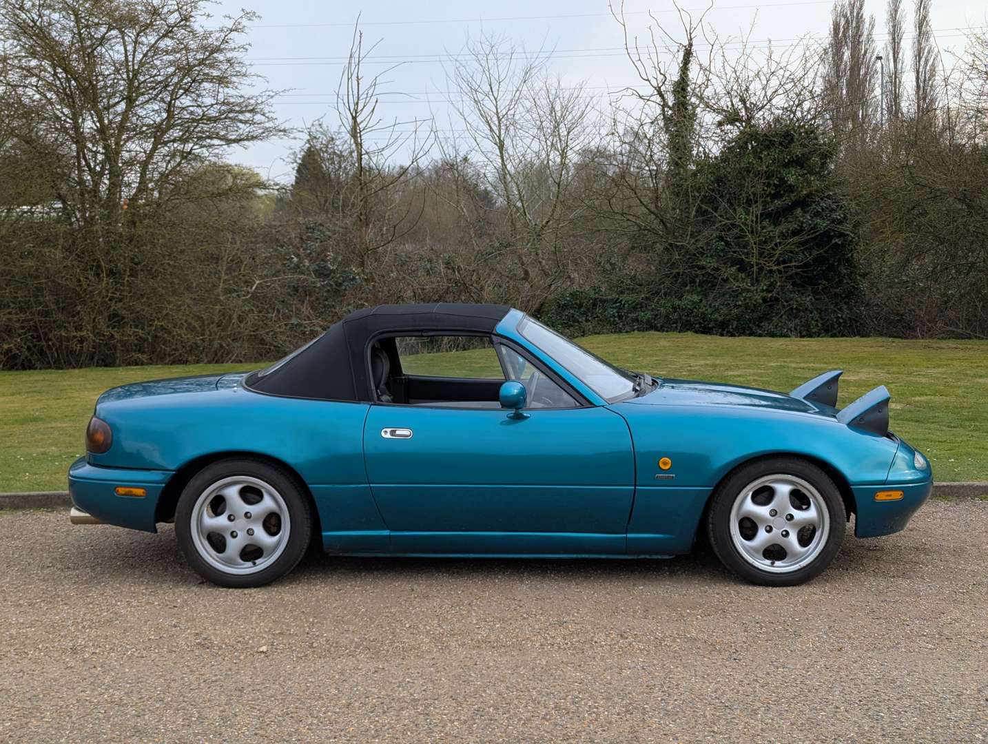 <p>1998 MAZDA MX-5 BERKELEY</p>
