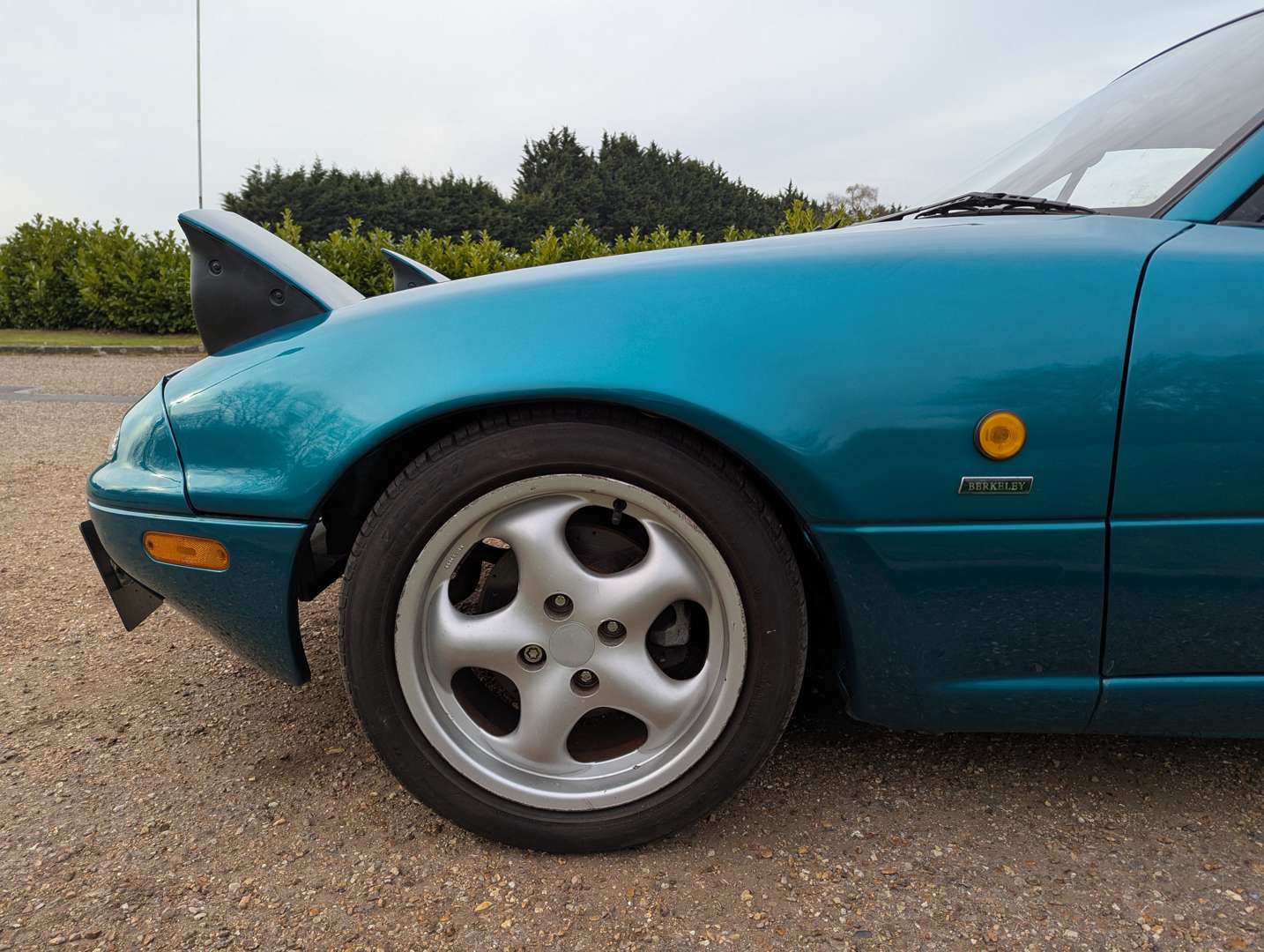 <p>1998 MAZDA MX-5 BERKELEY</p>