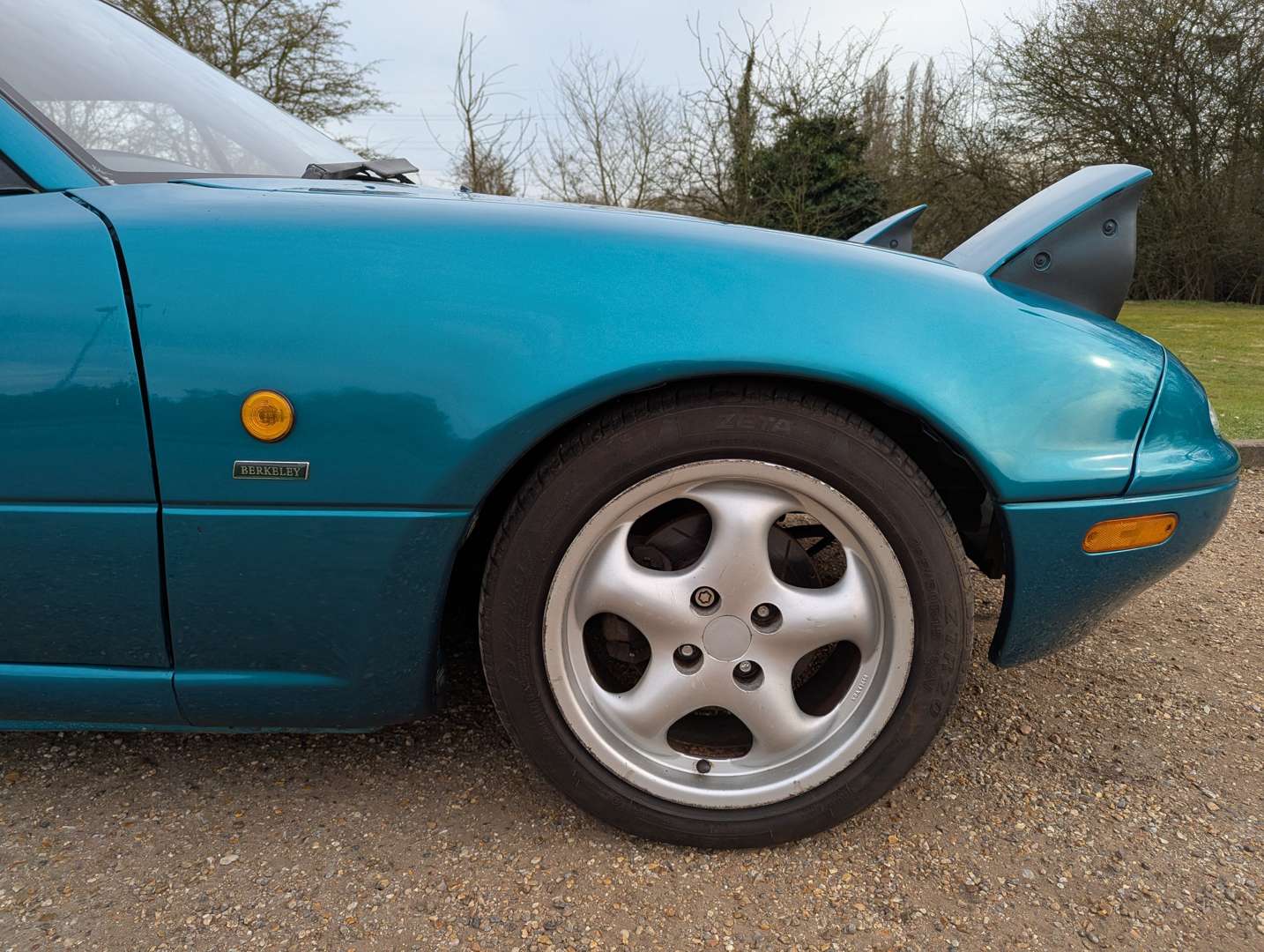 <p>1998 MAZDA MX-5 BERKELEY</p>