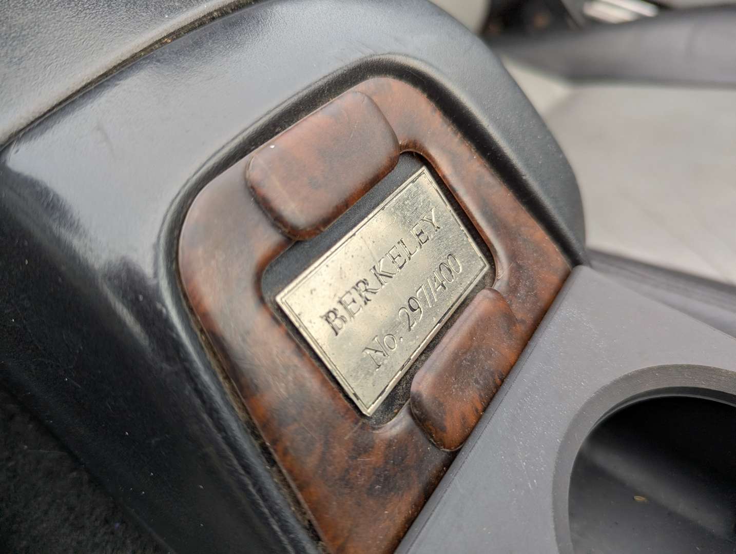 <p>1998 MAZDA MX-5 BERKELEY</p>