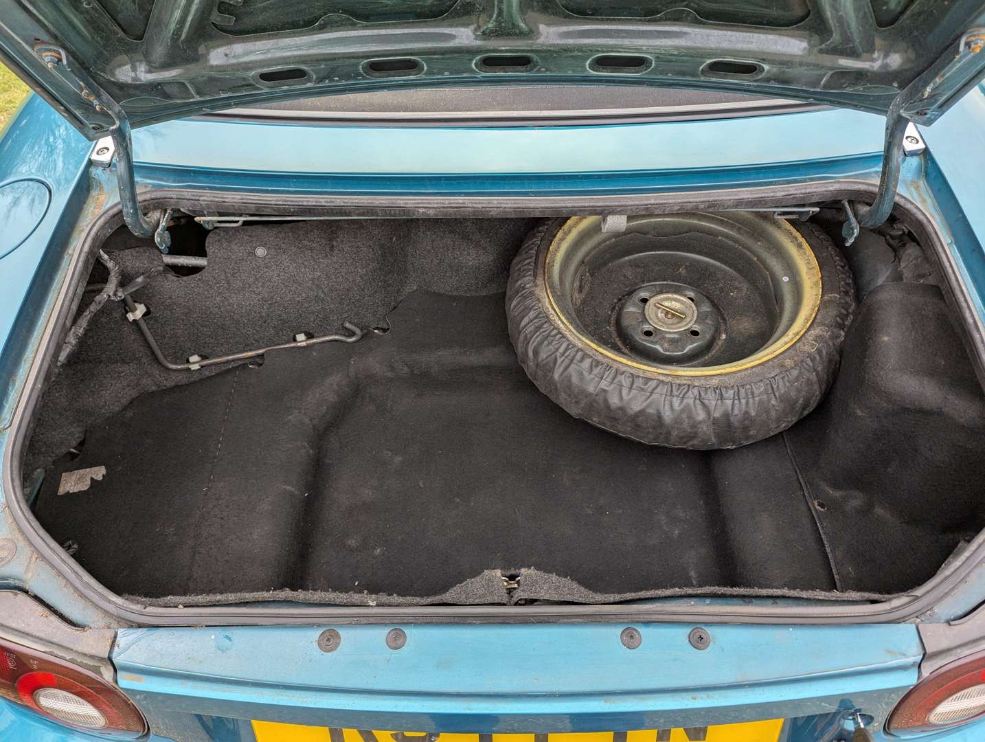 <p>1998 MAZDA MX-5 BERKELEY</p>