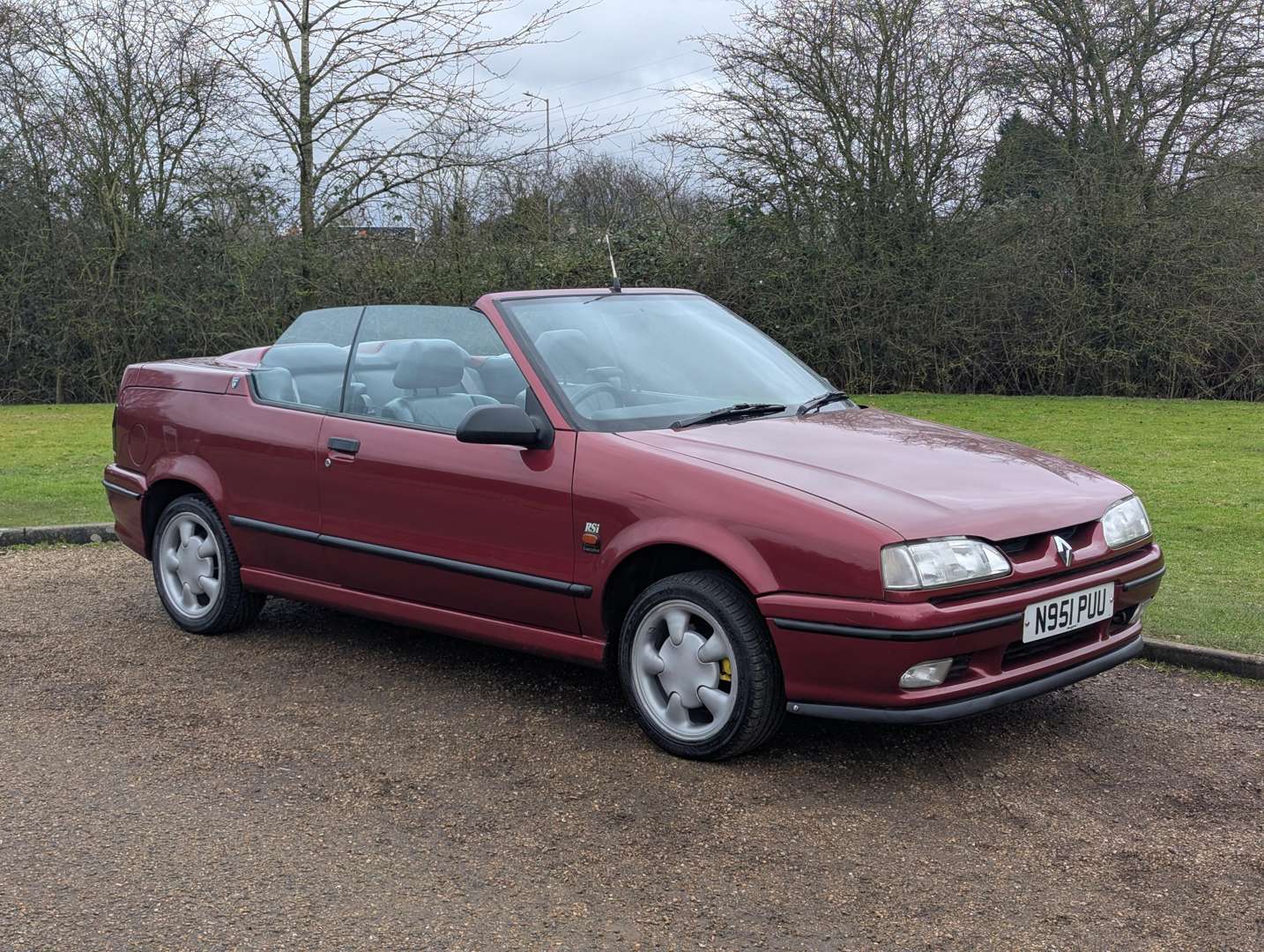 <p>1996 RENAULT 19 RSI EXECUTIVE CONVERTIBLE</p>