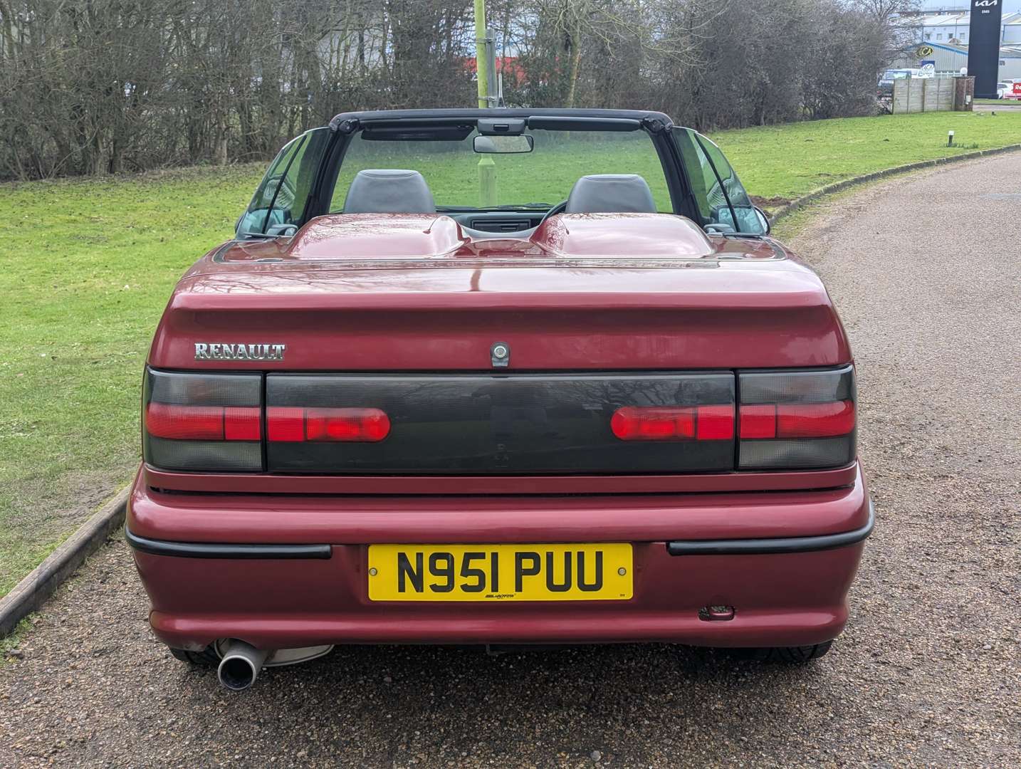 <p>1996 RENAULT 19 RSI EXECUTIVE CONVERTIBLE</p>