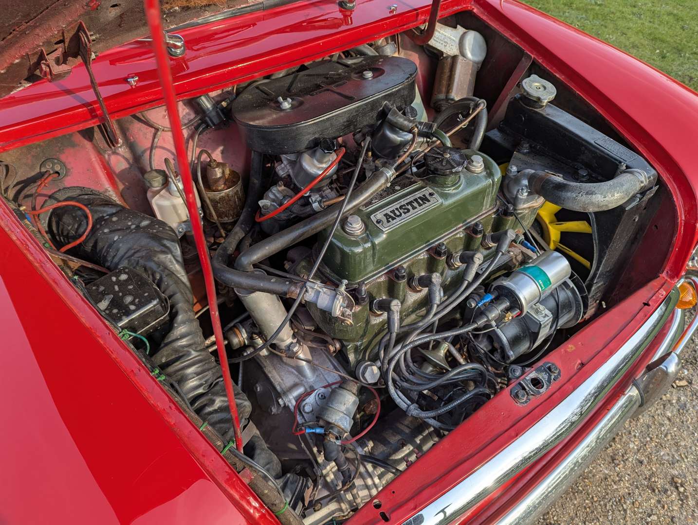 <p>1965 AUSTIN MINI COUNTRYMAN</p>