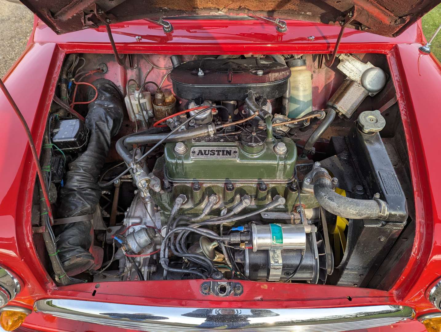 <p>1965 AUSTIN MINI COUNTRYMAN</p>
