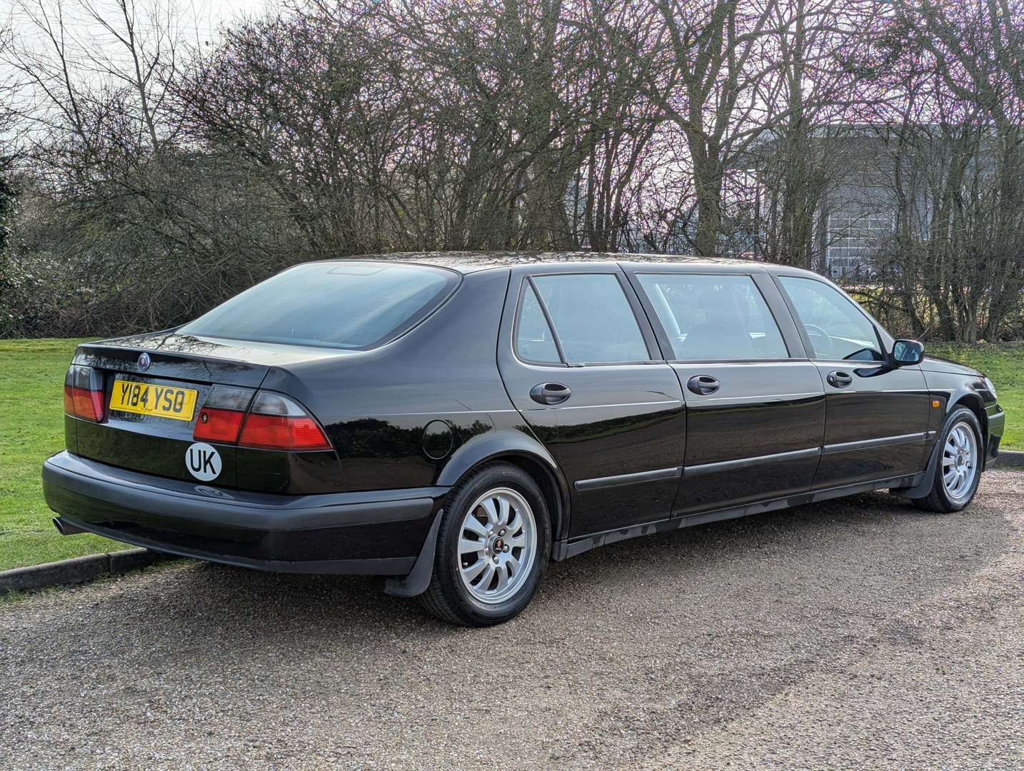 <p>2001 SAAB 9-5 AUTO LIMOUSINE</p>