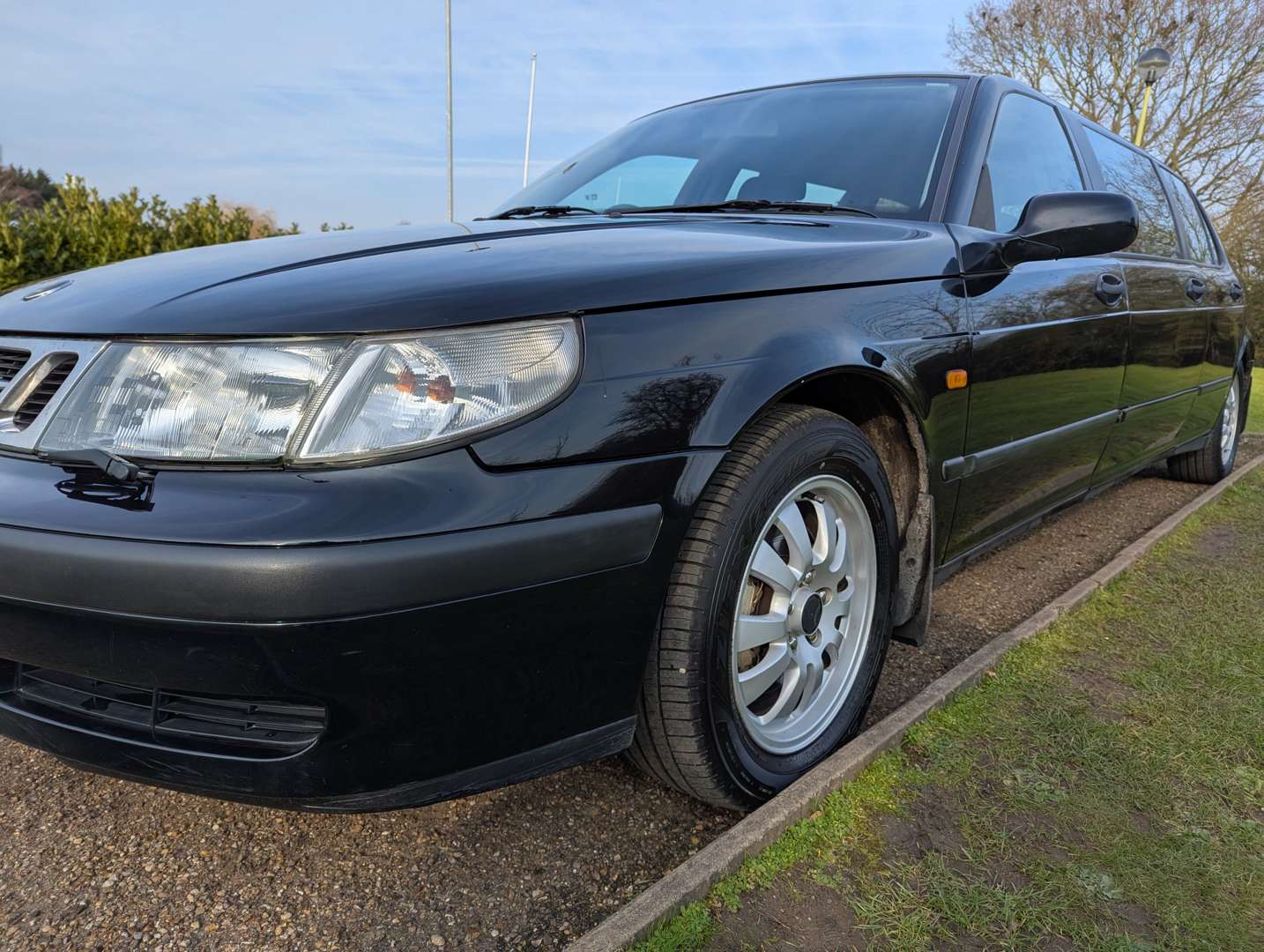 <p>2001 SAAB 9-5 AUTO LIMOUSINE</p>