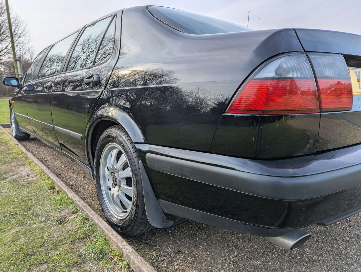 <p>2001 SAAB 9-5 AUTO LIMOUSINE</p>