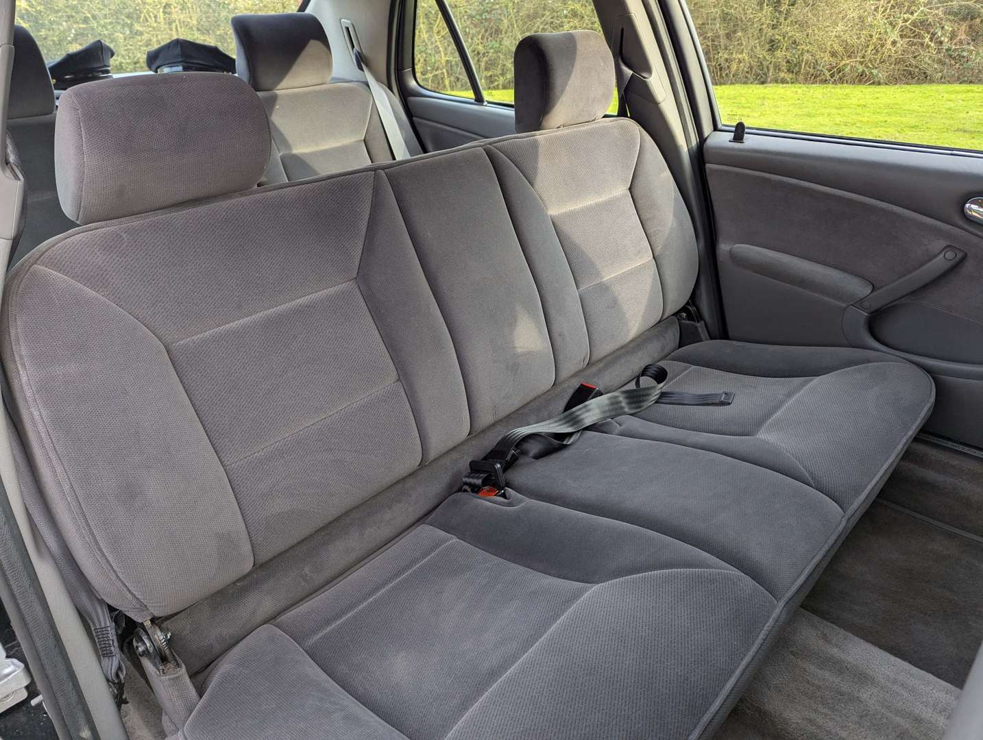 <p>2001 SAAB 9-5 AUTO LIMOUSINE</p>