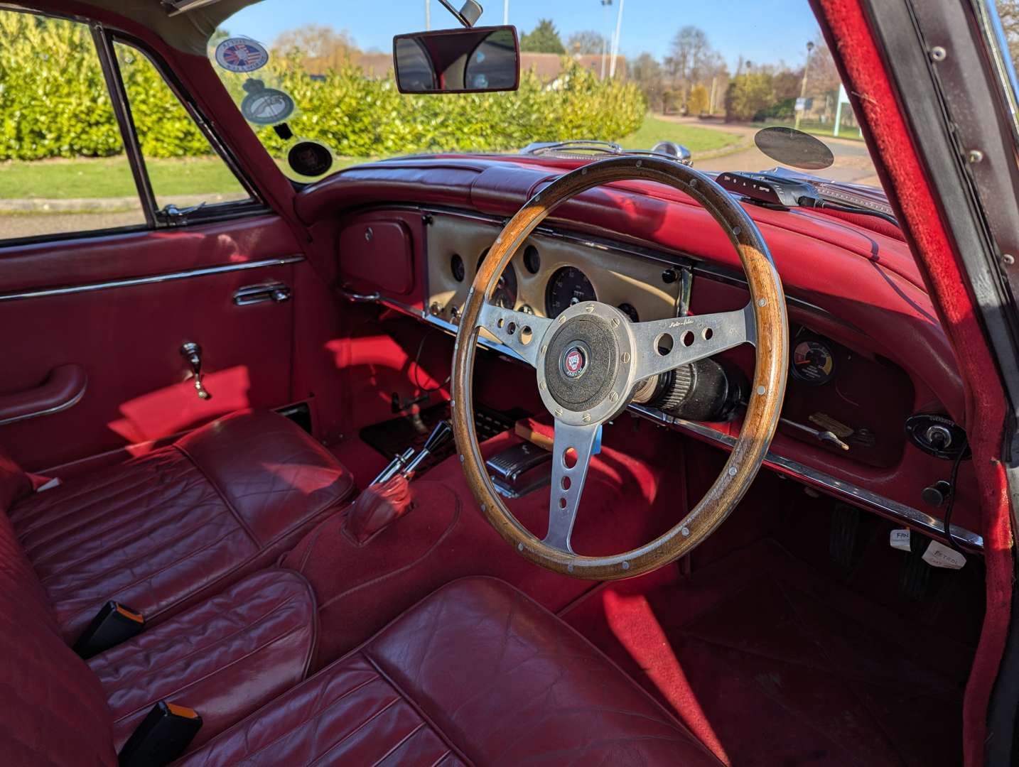 <p>1959 JAGUAR XK 150</p>