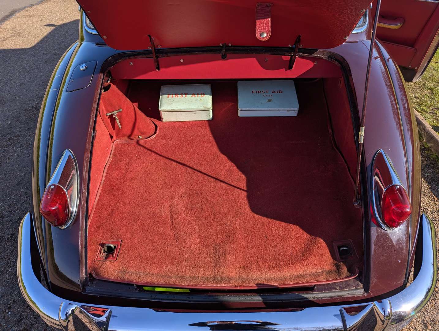 <p>1959 JAGUAR XK 150</p>