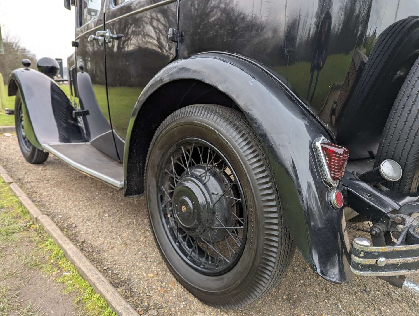 <p>1934 MORRIS 10/4</p>