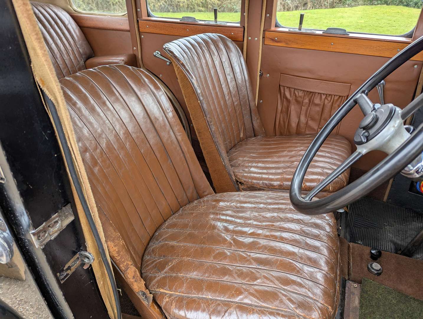 <p>1934 MORRIS 10/4</p>