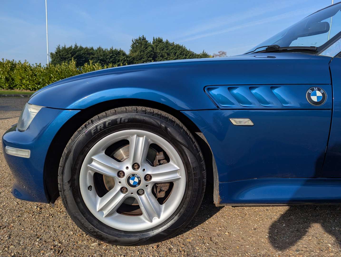 <p>2000 BMW Z3 2.0 M-SPEC</p>