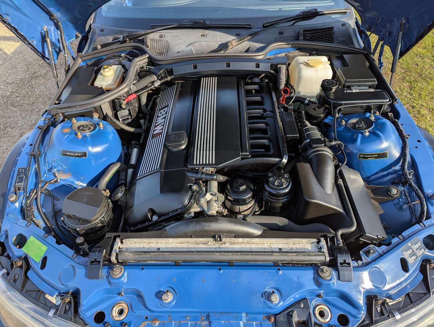 <p>2000 BMW Z3 2.0 M-SPEC</p>