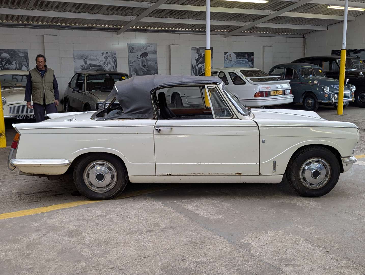 <p>1967 TRIUMPH VITESSE CONVERTIBLE&nbsp;</p>
