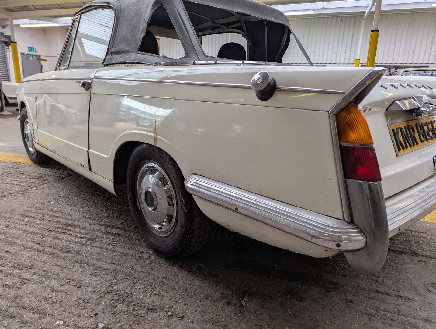 <p>1967 TRIUMPH VITESSE CONVERTIBLE&nbsp;</p>