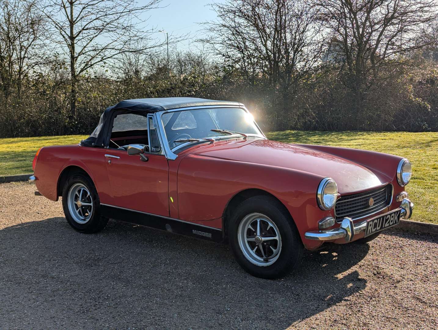 <p>1972 MG MIDGET</p>