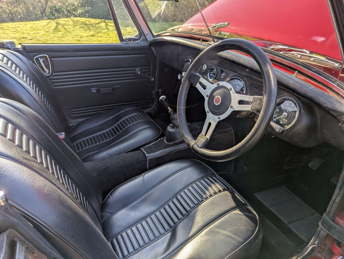 <p>1972 MG MIDGET</p>