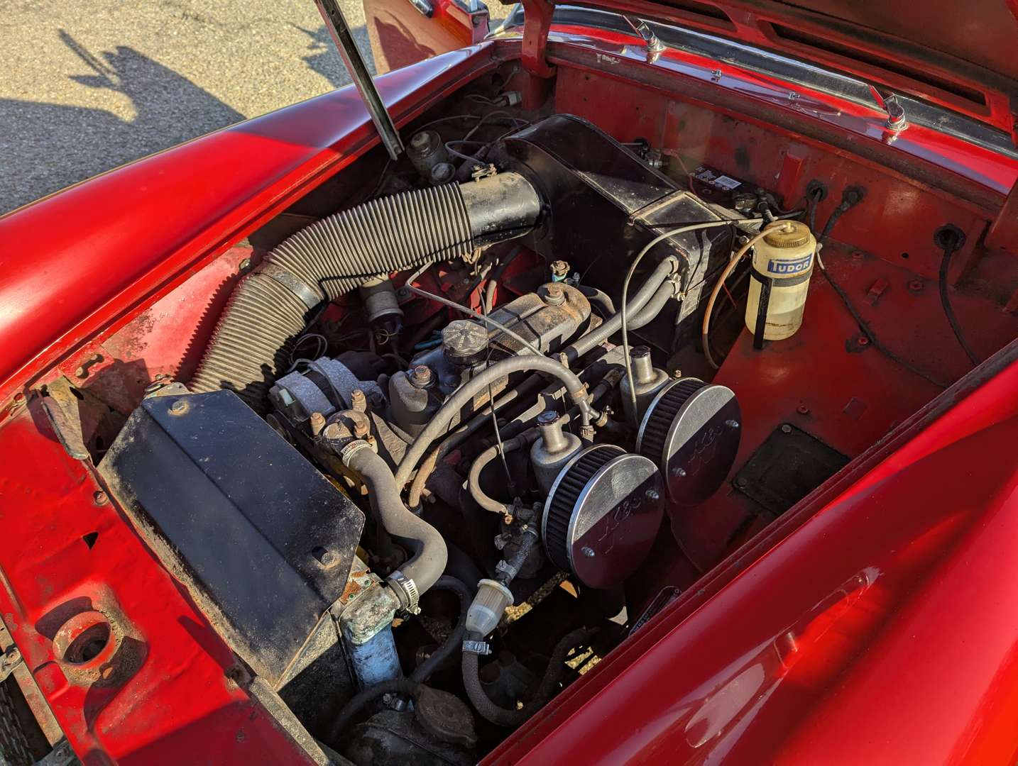 <p>1972 MG MIDGET</p>