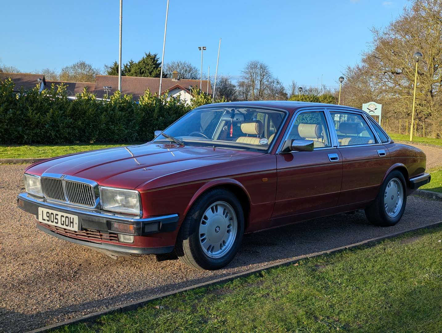 <p>1994 JAGUAR SOVEREIGN 4.0 AUTO</p>