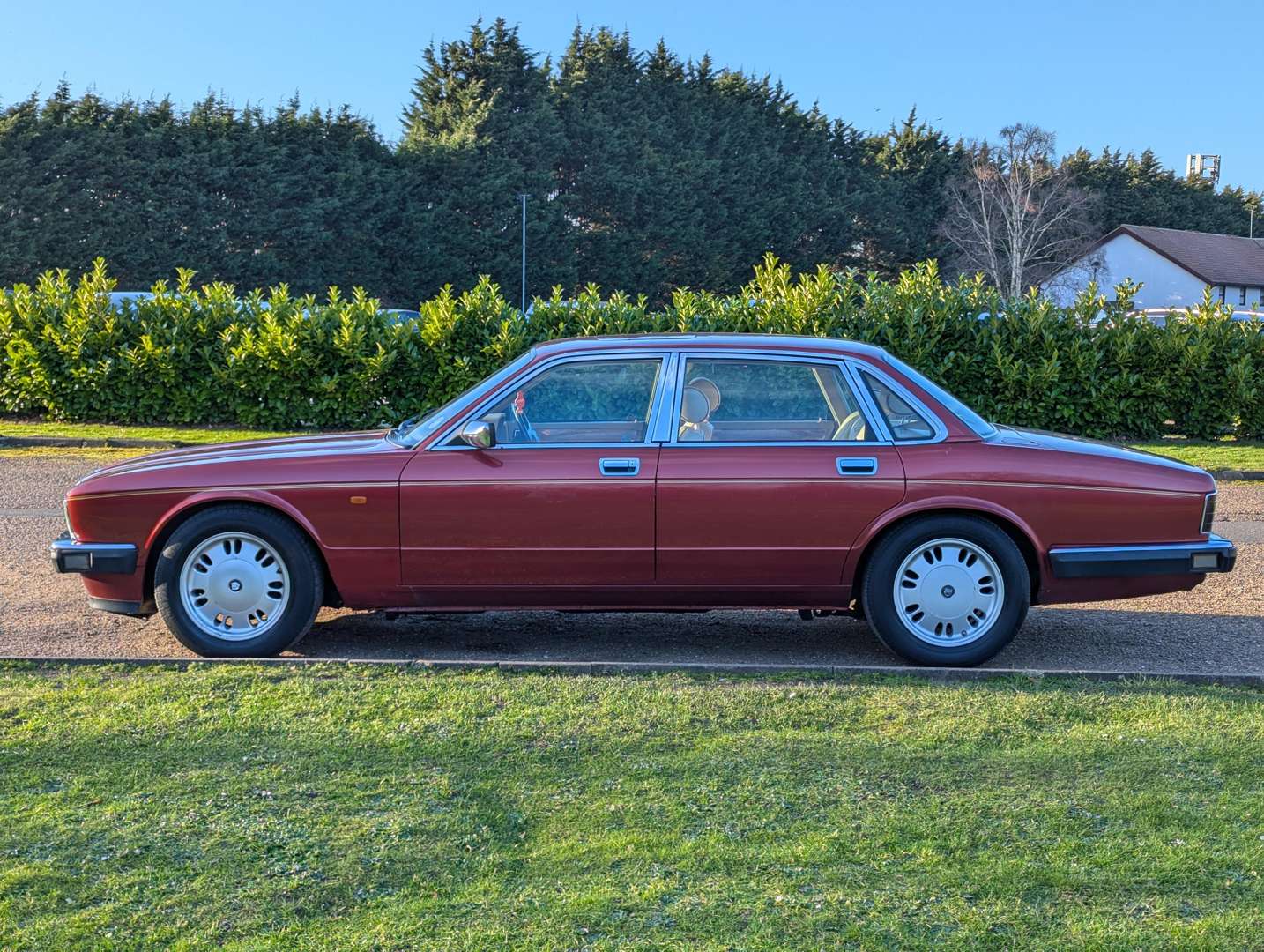 <p>1994 JAGUAR SOVEREIGN 4.0 AUTO</p>