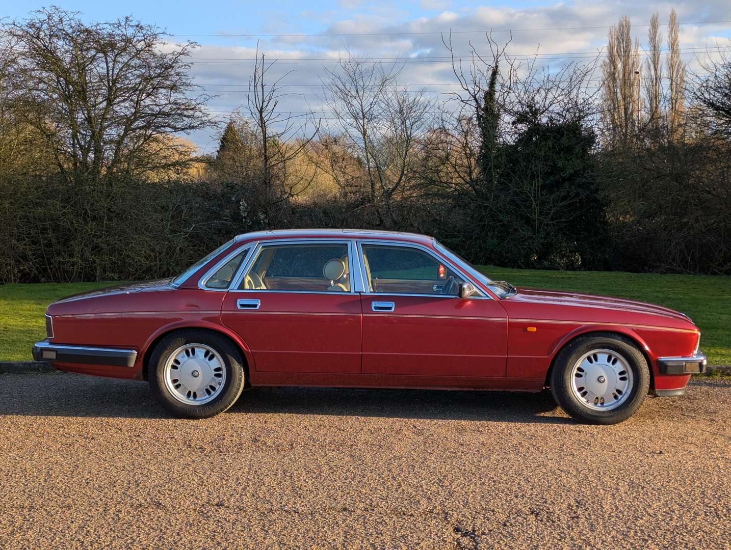 <p>1994 JAGUAR SOVEREIGN 4.0 AUTO</p>