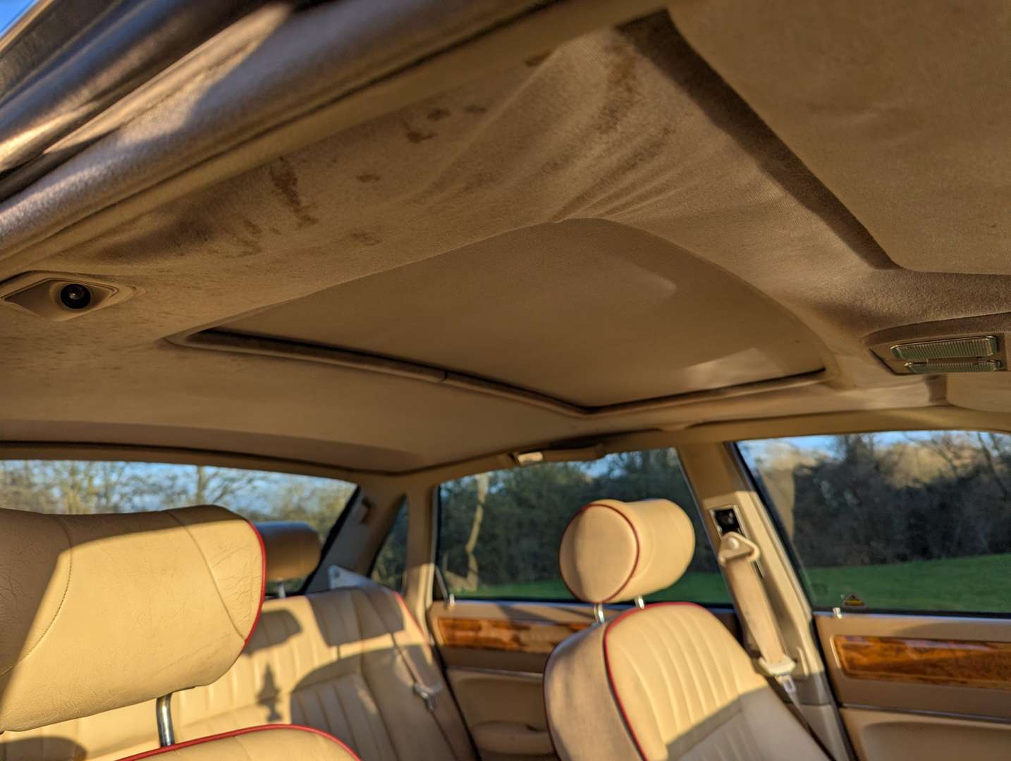 <p>1994 JAGUAR SOVEREIGN 4.0 AUTO</p>