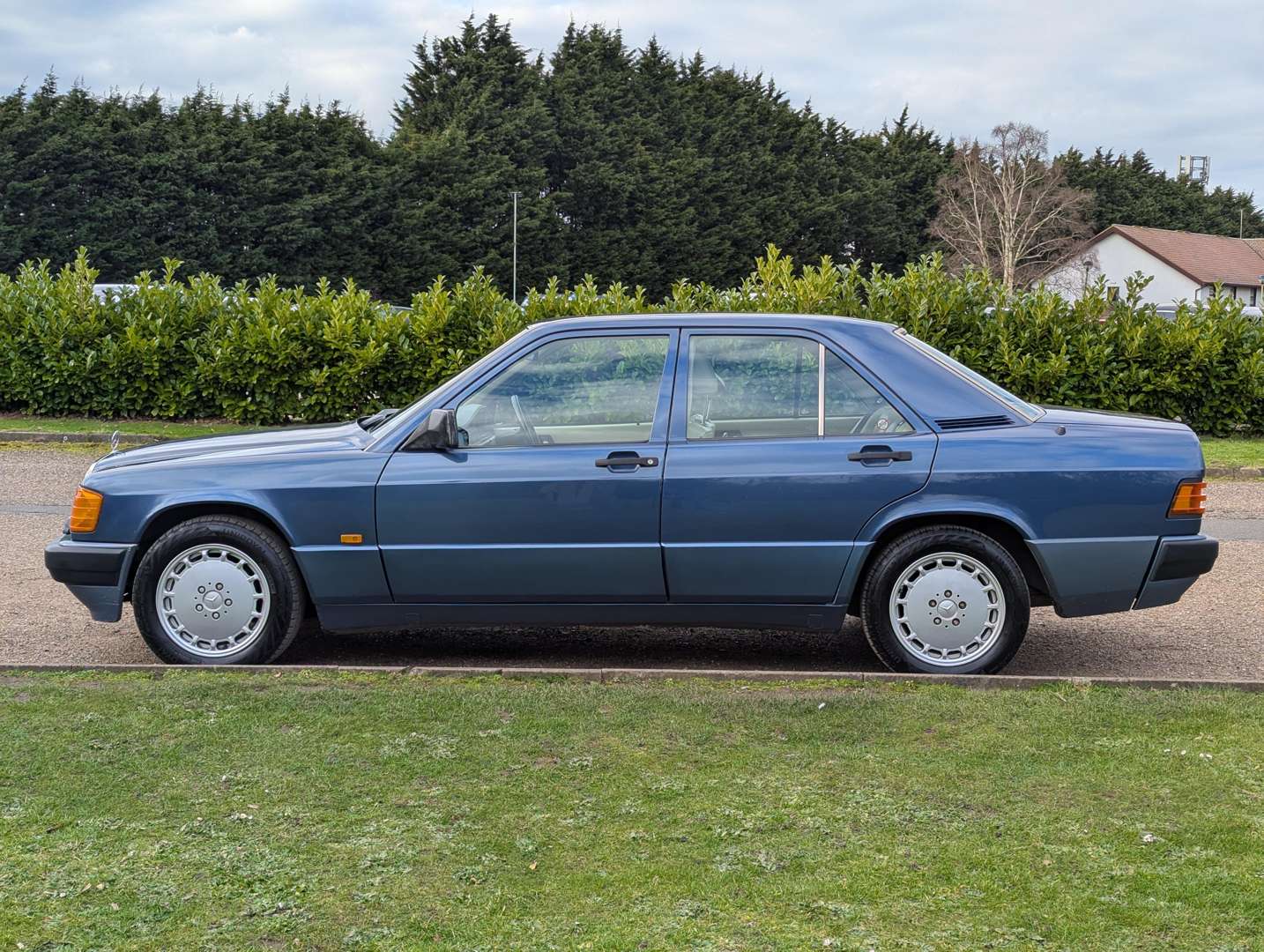 <p>1990 MERCEDES 190E 2.6 AUTO</p>