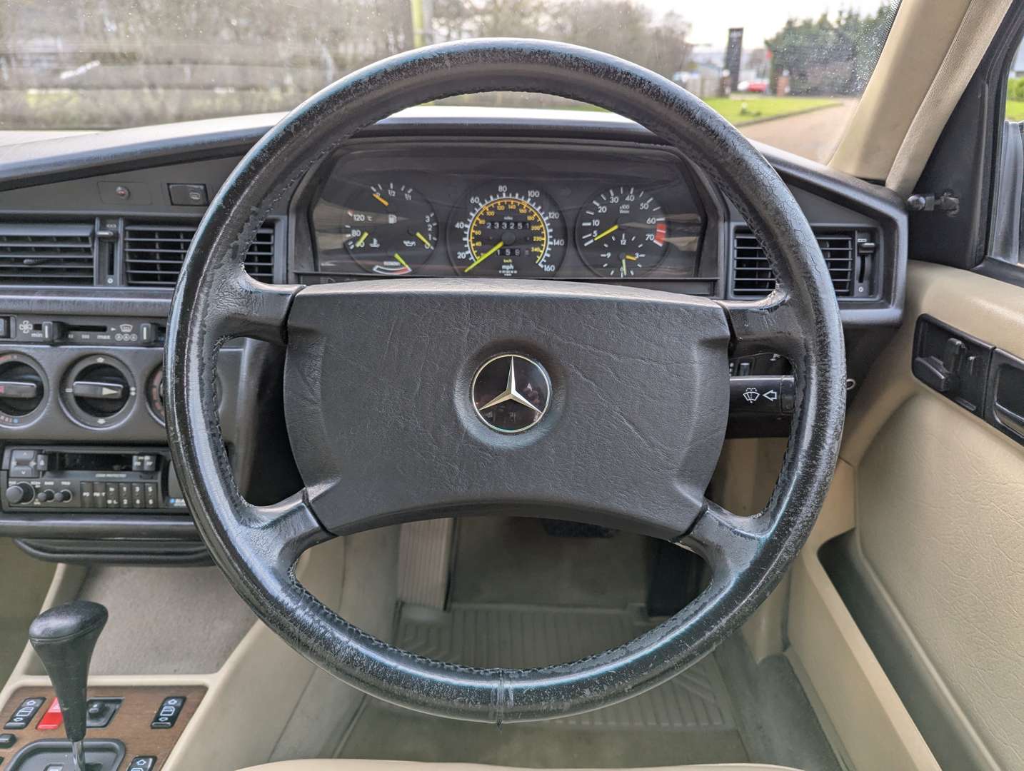 <p>1990 MERCEDES 190E 2.6 AUTO</p>