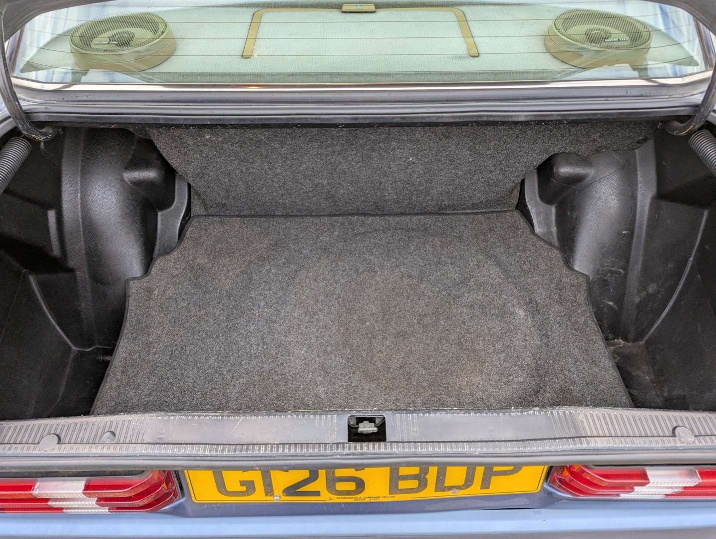 <p>1990 MERCEDES 190E 2.6 AUTO</p>