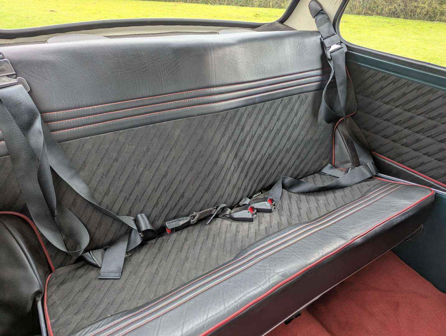 <p>1990 ROVER MINI COOPER RSP</p>