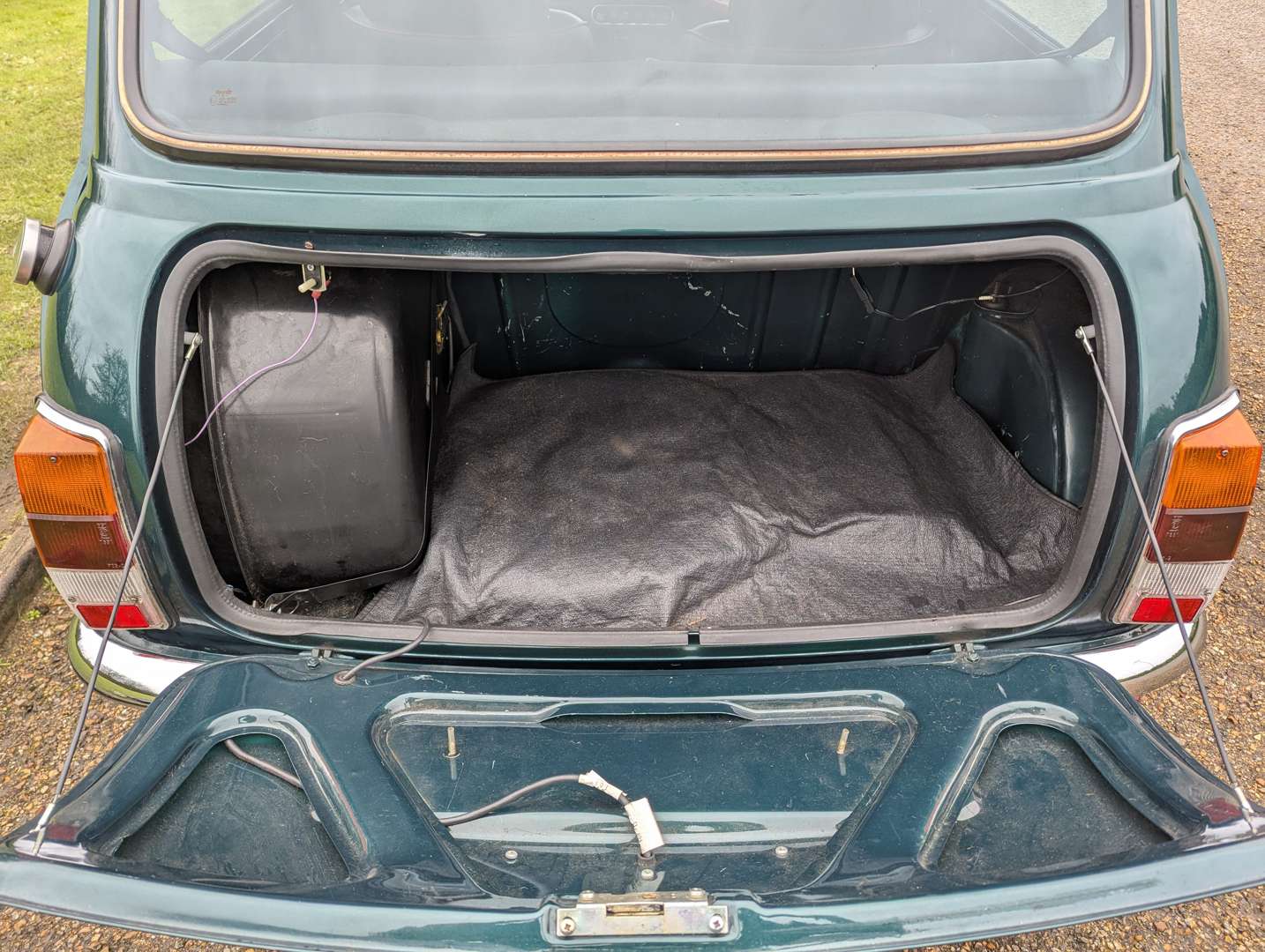 <p>1990 ROVER MINI COOPER RSP</p>