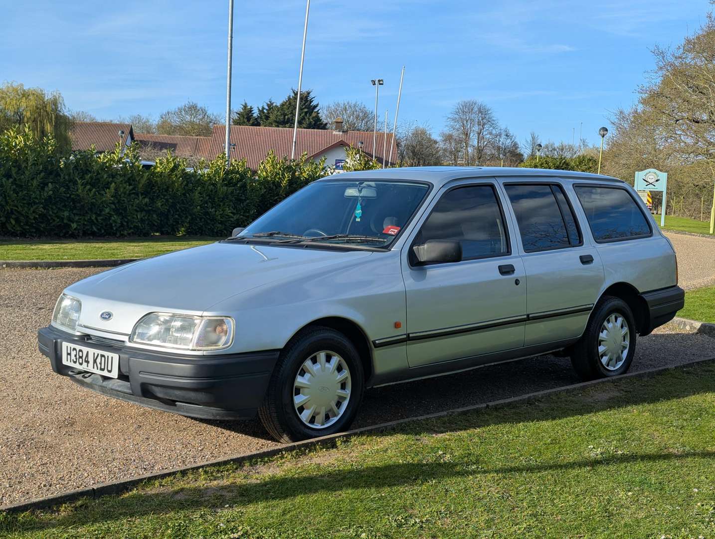 <p>1991 FORD SIERRA 1.6 LASER ESTATE</p>