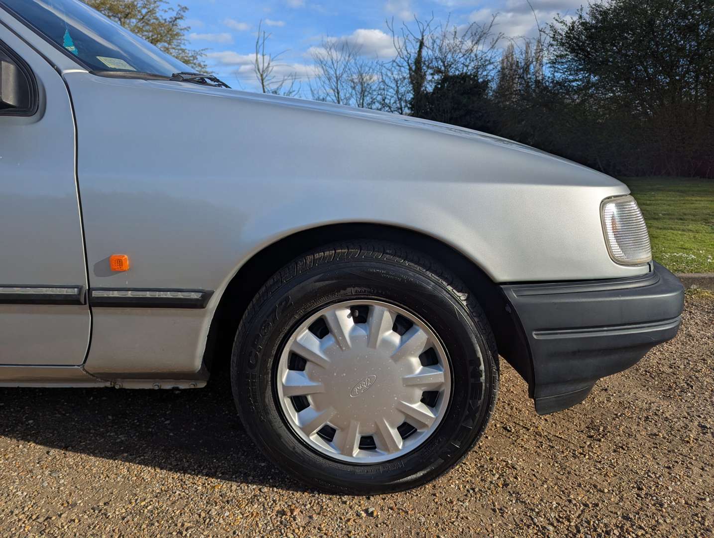 <p>1991 FORD SIERRA 1.6 LASER ESTATE</p>