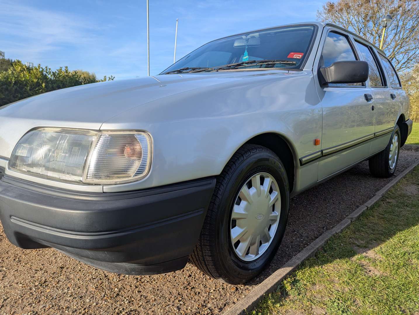 <p>1991 FORD SIERRA 1.6 LASER ESTATE</p>