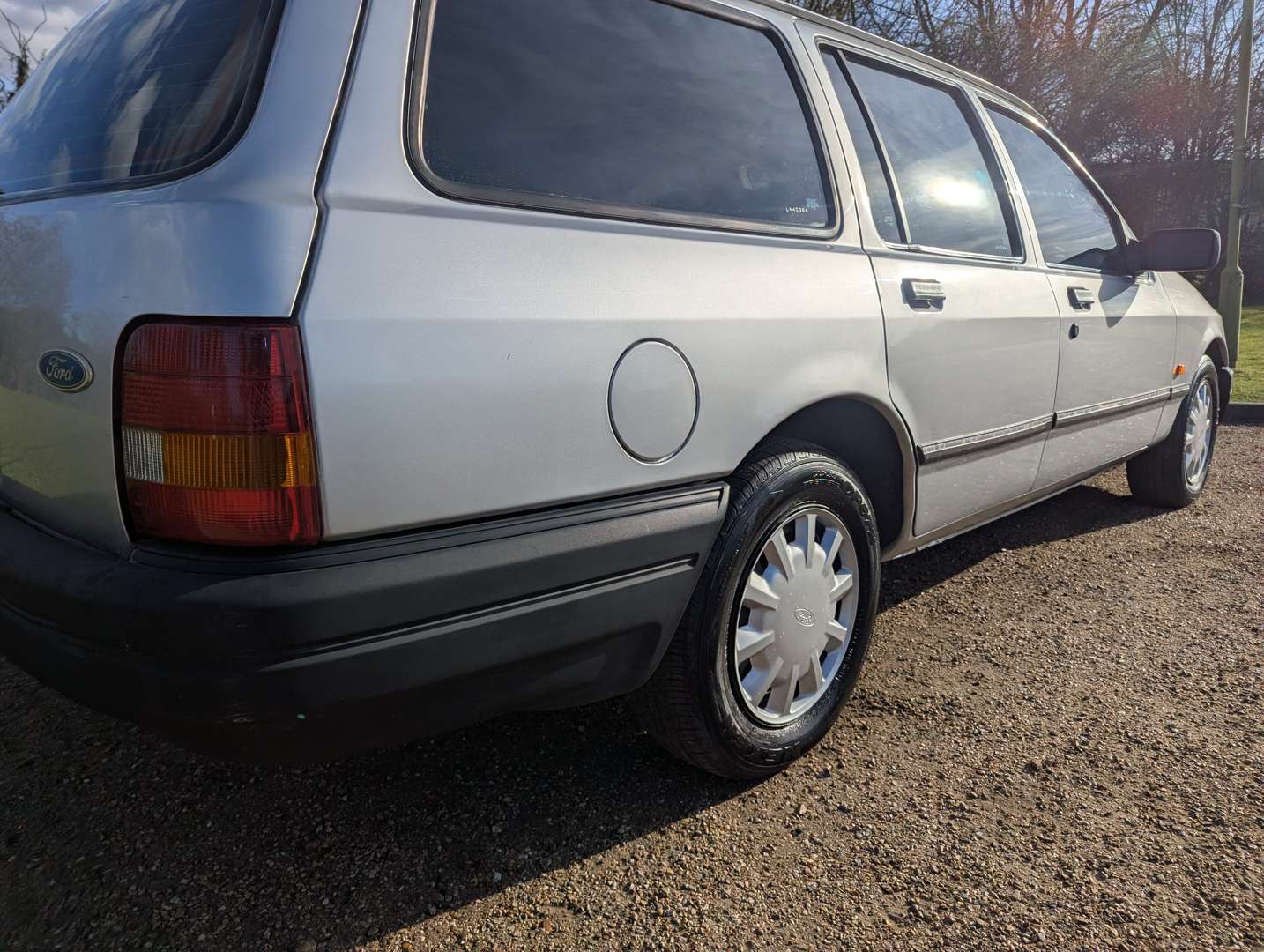 <p>1991 FORD SIERRA 1.6 LASER ESTATE</p>