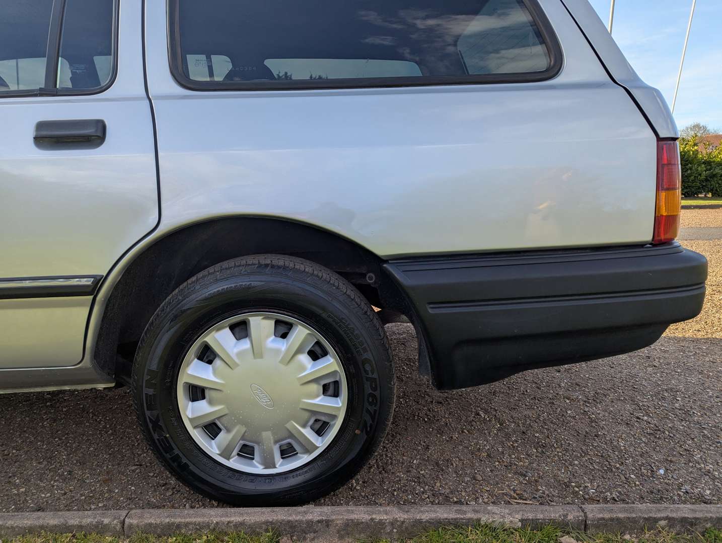 <p>1991 FORD SIERRA 1.6 LASER ESTATE</p>