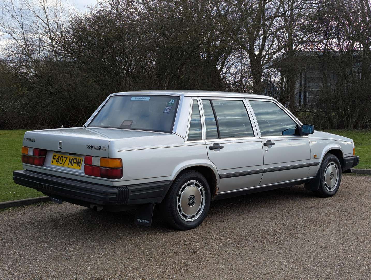 <p>1988 VOLVO 740 GLE</p>