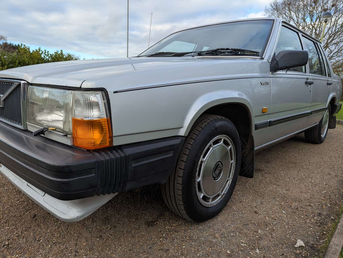 <p>1988 VOLVO 740 GLE</p>