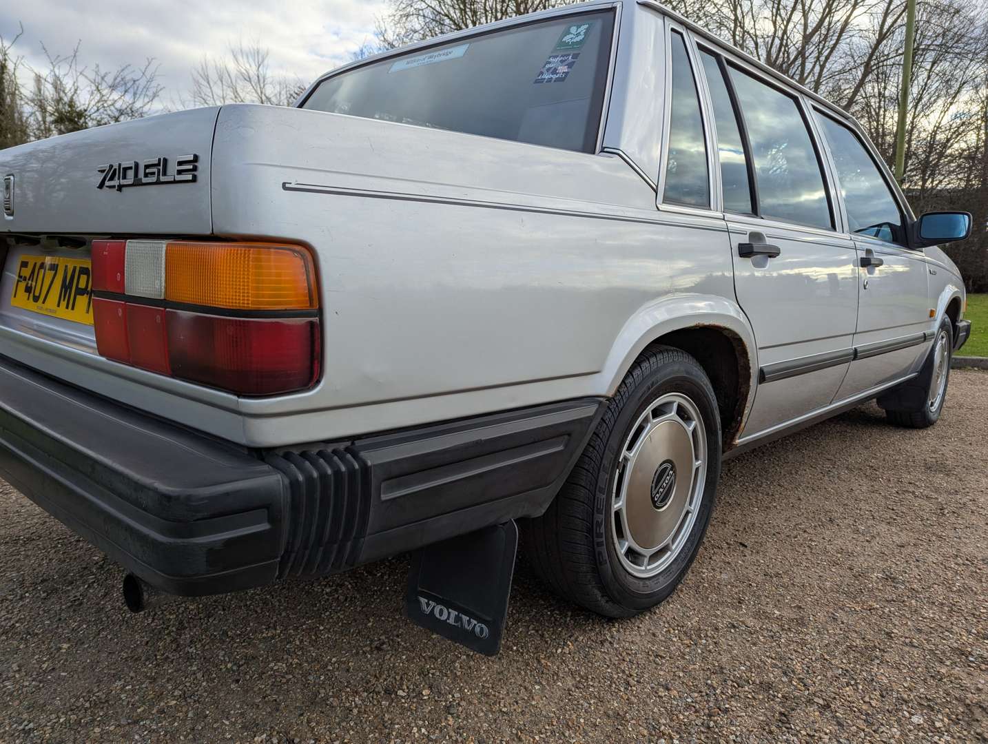 <p>1988 VOLVO 740 GLE</p>