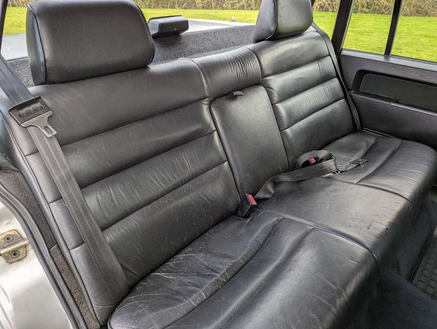 <p>1988 VOLVO 740 GLE</p>