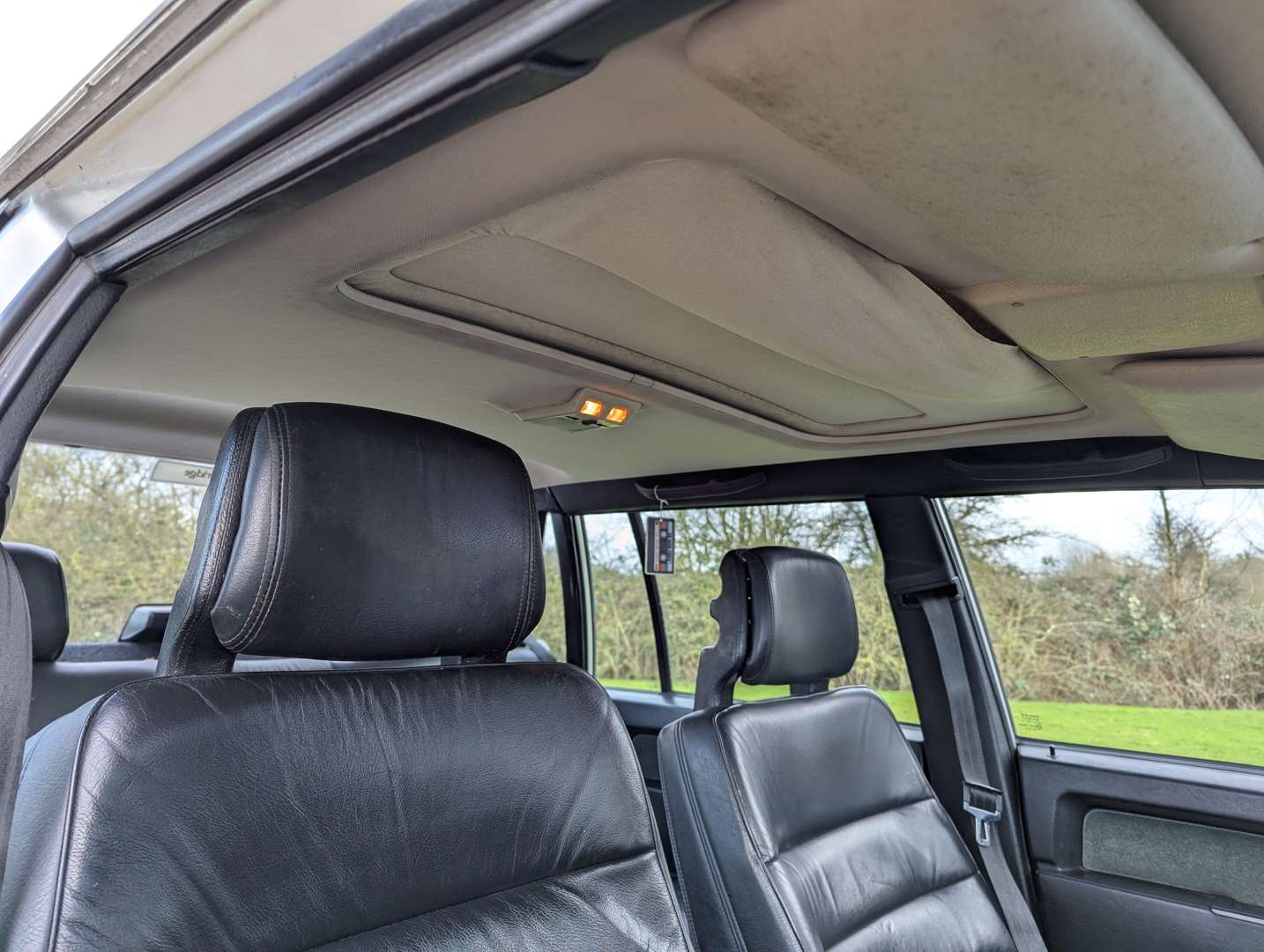 <p>1988 VOLVO 740 GLE</p>