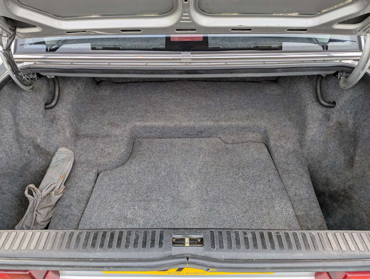 <p>1988 VOLVO 740 GLE</p>