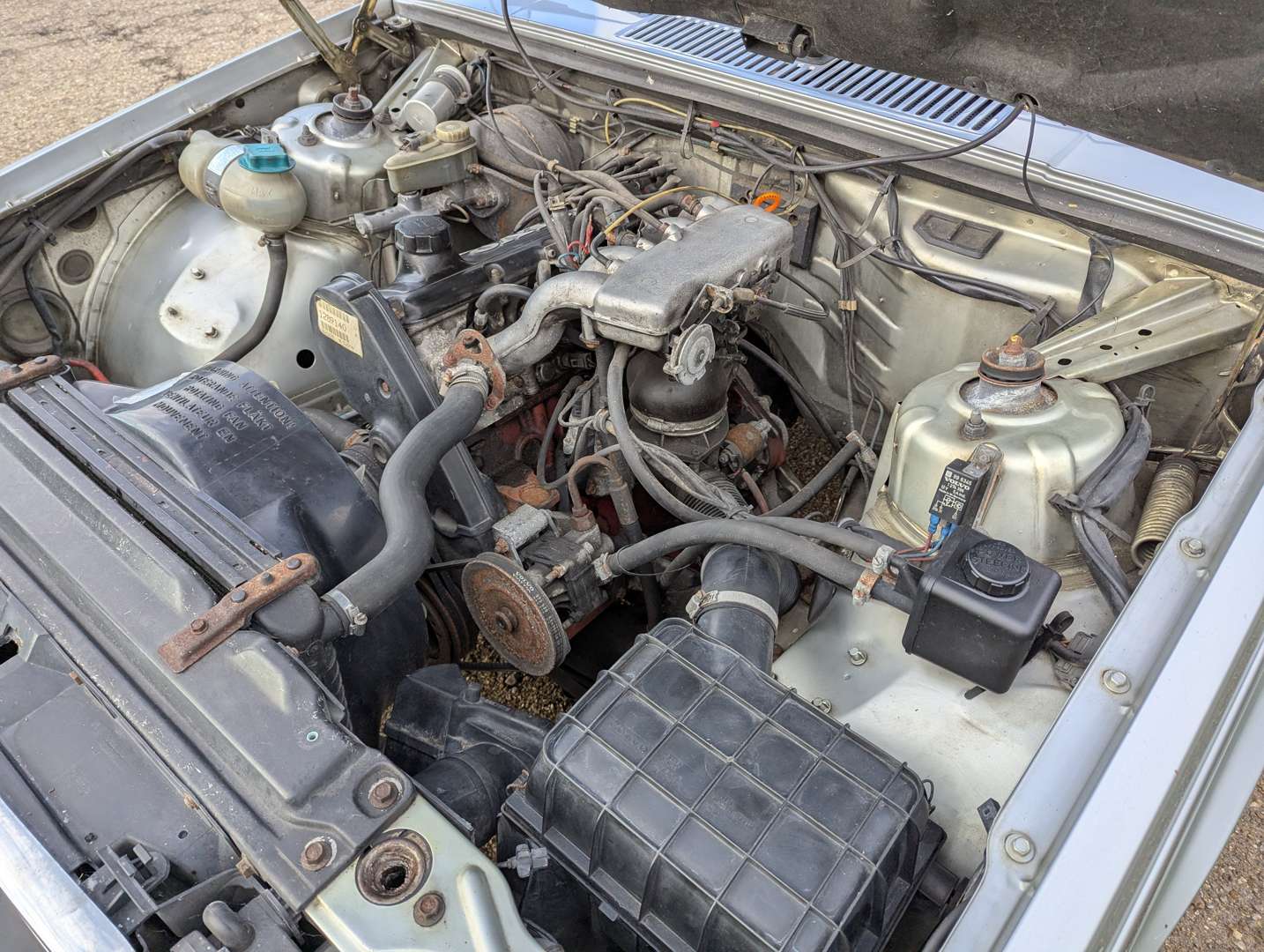 <p>1988 VOLVO 740 GLE</p>