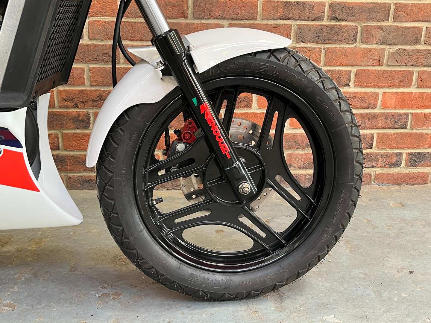 <p>1990 HONDA NS125F</p>