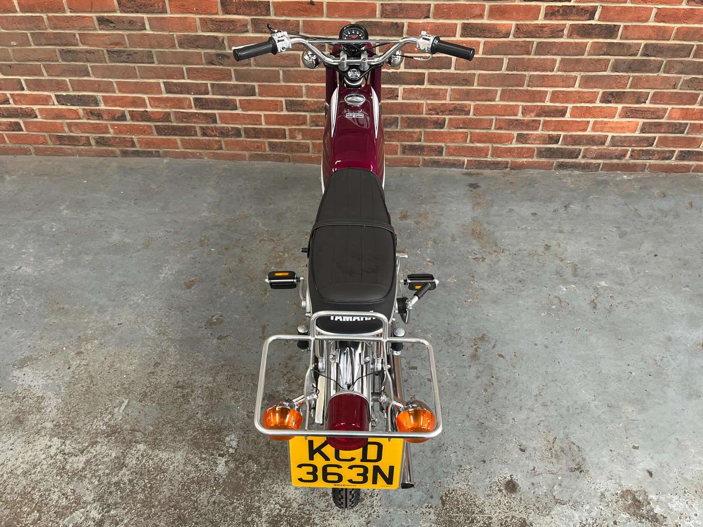 <p>1975 YAMAHA FS1E</p>